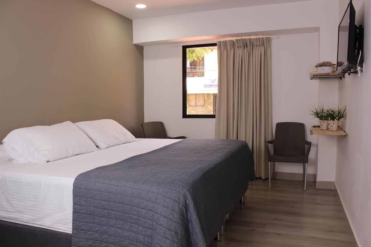 Hotel Boutique Plaza 메딜린 외부 사진