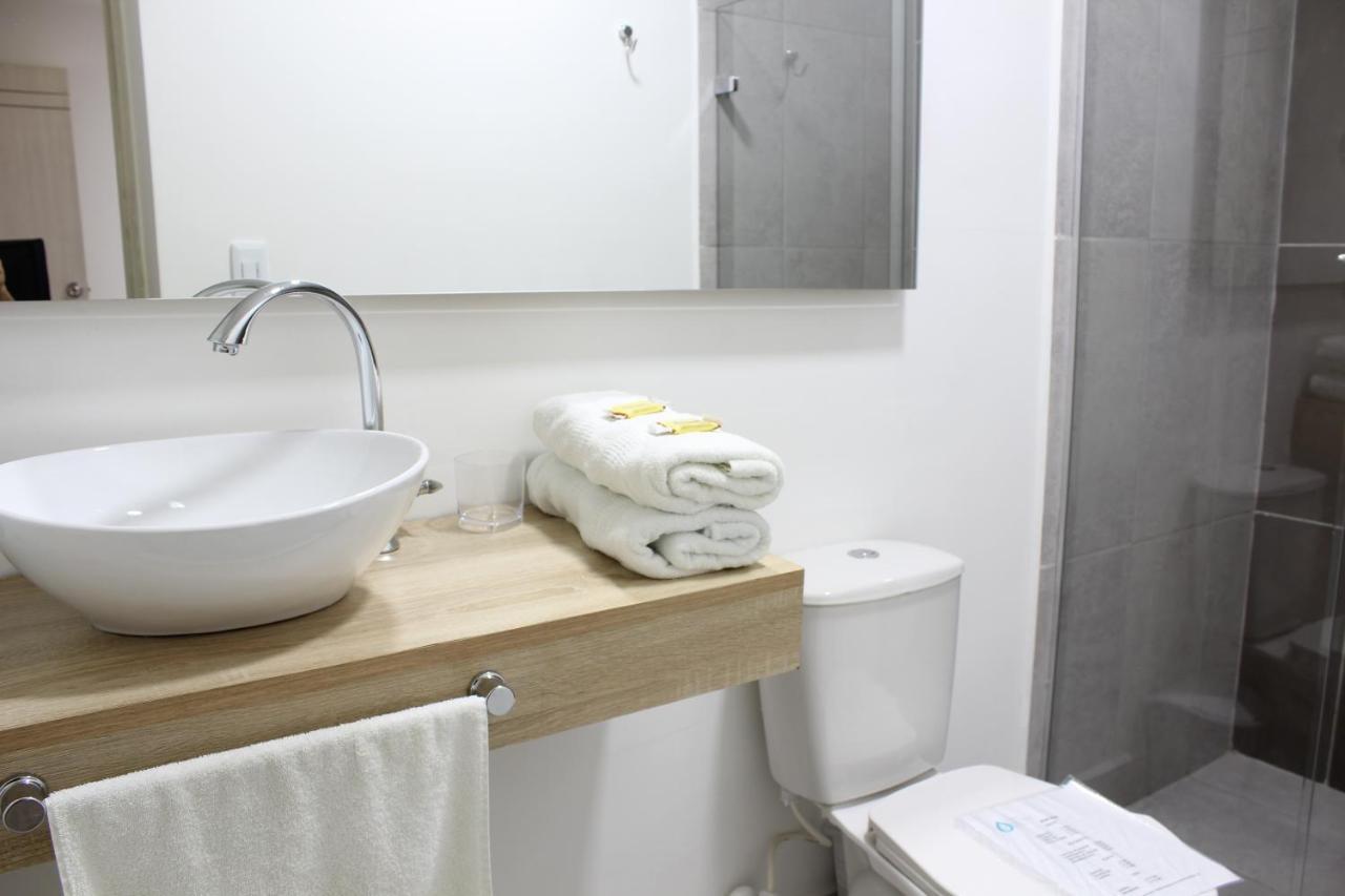 Hotel Boutique Plaza 메딜린 외부 사진